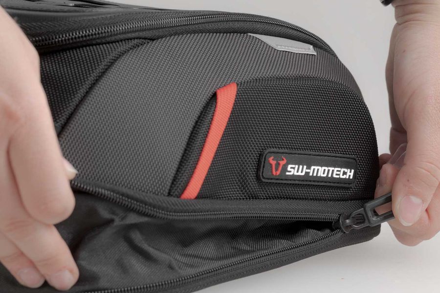 SW MOTECH PRO Daypack Magnet Tank Bag